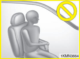 Hyundai Accent: Main components of occupant detection system. - Never lean on the door or center console.
