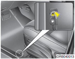 Hyundai Accent: Opening the fuel filler lid. The fuel filler lid must be opened from inside the vehicle by pulling the fuel