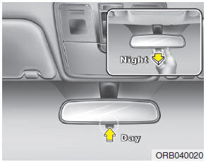 Hyundai Accent: Inside rearview mirror. Day/night rearview mirror