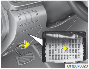 Hyundai Accent: Instrument panel fuse replacement. Memory fuse