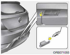 Hyundai Accent: License plate light bulb replacement. 5 Door