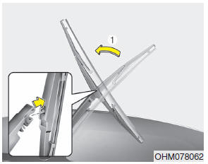 Hyundai Accent: Blade replacement. Rear window wiper blade (if equipped)