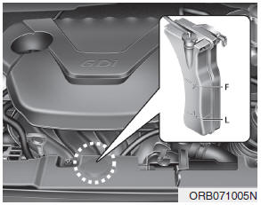 Hyundai Accent: Checking the coolant level. Check the condition and connections of all cooling system hoses and heater hoses.